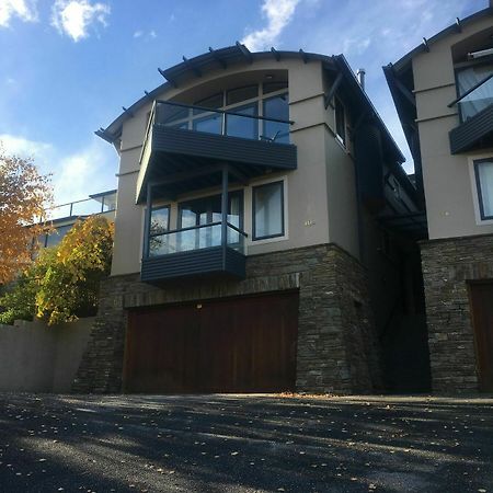 Luxury On Lakeside Wanaka Esterno foto